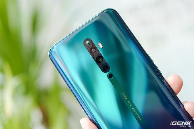 Ngắm nhìn Oppo Reno2 F màu Xanh Tinh Vân: Từ xanh hóa tím ảo diệu không rời mắt, giá không đổi - Ảnh 6.