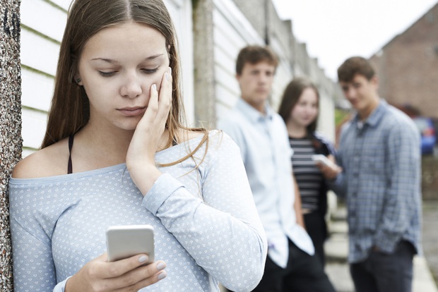 Chuyện buồn về Ryan Halligan - nạn nhân bị cyberbully gây chấn động Hoa Kỳ thế kỷ 20: Khi những lời sát thương gây ra hậu quả kinh khủng ngoài tưởng tượng - Ảnh 1. Chuyện buồn về Ryan Halligan - nạn nhân bị cyberbully gây chấn động Hoa Kỳ thế kỷ 20: Khi những lời sát thương gây ra hậu quả kinh khủng ngoài tưởng tượng - Ảnh 1.