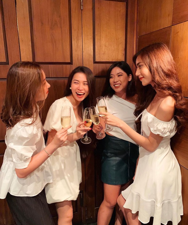 Điểm danh hội bạn thân hot nhất YouTube Việt: Đi đâu, chơi gì thậm chí đốt nhà nhau cũng ẵm về triệu view! - Ảnh 7. Điểm danh hội bạn thân hot nhất YouTube Việt: Đi đâu, chơi gì thậm chí đốt nhà nhau cũng ẵm về triệu view! - Ảnh 7.