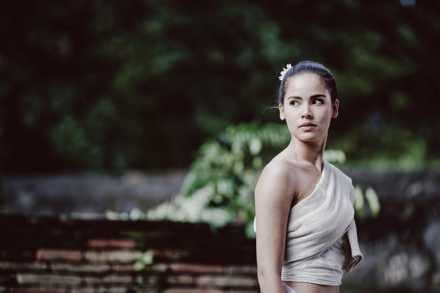 5 mĩ nhân cổ trang đẹp nhất xứ Thái: Bạn gái Sơn Tùng xinh đấy nhưng chưa thần thái bằng nàng thơ Yaya - Ảnh 11.