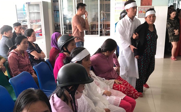 Nam thanh niên bị sốt vào bệnh viện, nằm bấm điện thoại rồi đột tử - Ảnh 1. Nam thanh niên bị sốt vào bệnh viện, nằm bấm điện thoại rồi đột tử - Ảnh 1.