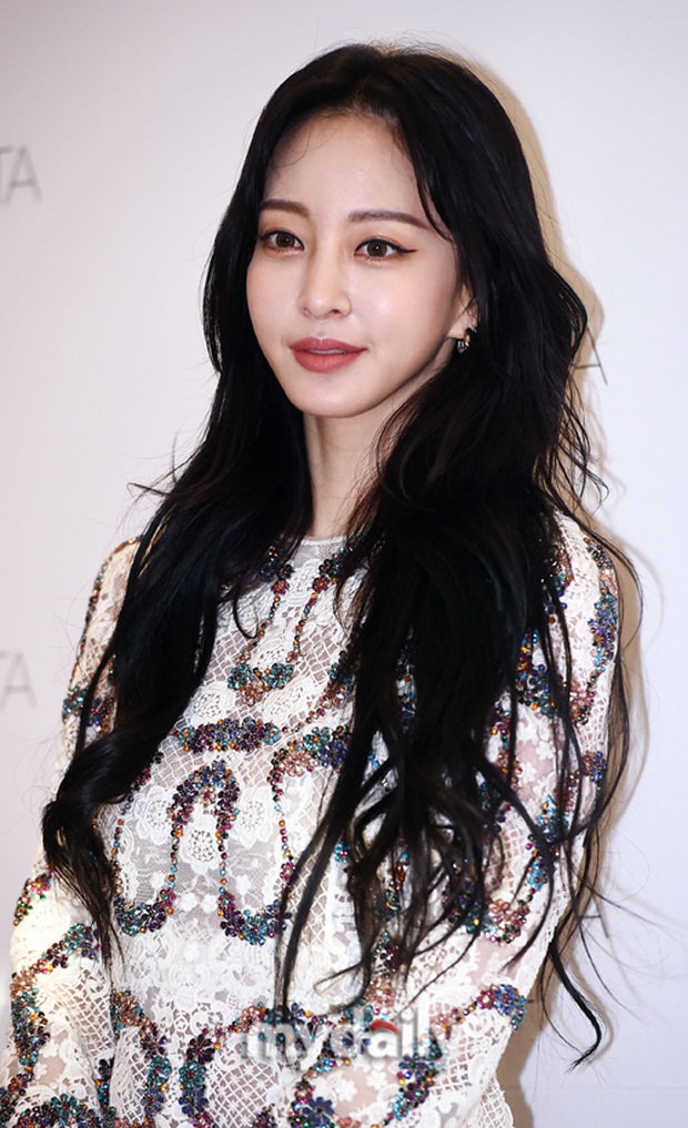 Han Ye Seul gây choáng với vóc dáng nuột nà khó tin ở tuổi U40 nhưng khuôn mặt lại lộ dấu hiệu thẩm mỹ quá đà - Ảnh 5.