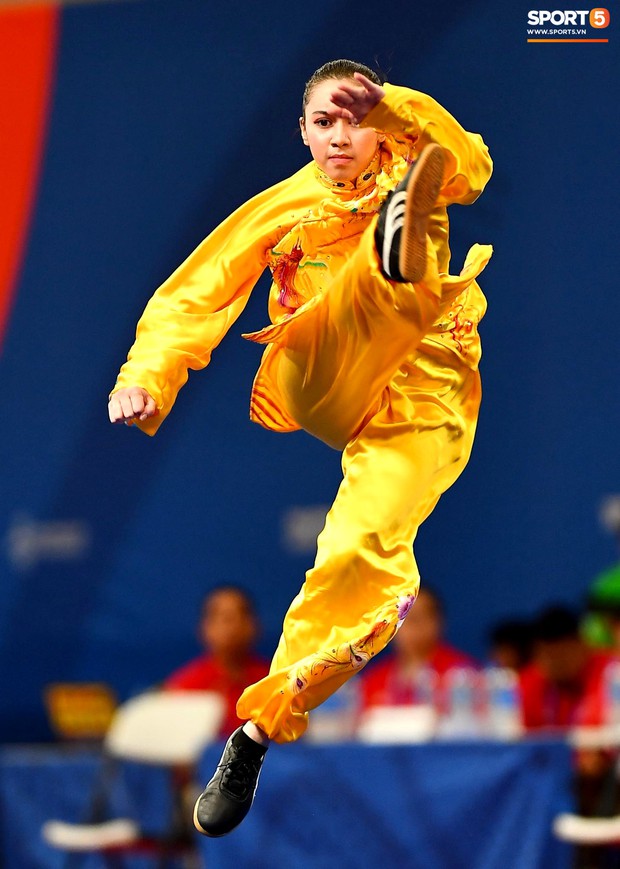 Ngẩn ngơ trước vẻ đẹp của các mỹ nữ đánh võ trong ngày mở màn SEA Games 2019: Có kém gì thần tiên tỷ tỷ đâu - Ảnh 10.