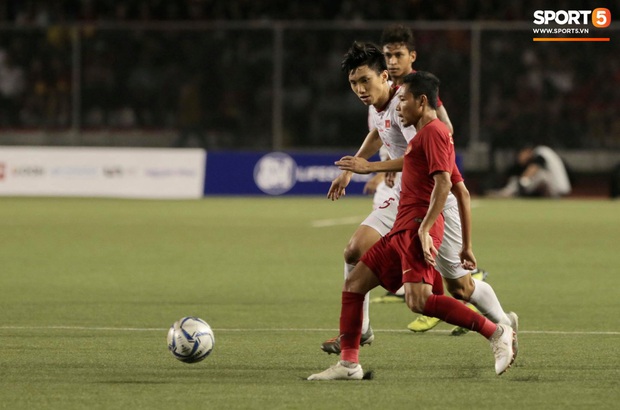 Cay cú vì cầu thủ con cưng bị chấn thương, fan Indonesia tràn vào trang của Đoàn Văn Hậu buông lời chỉ trích, mắng mỏ - Ảnh 1.