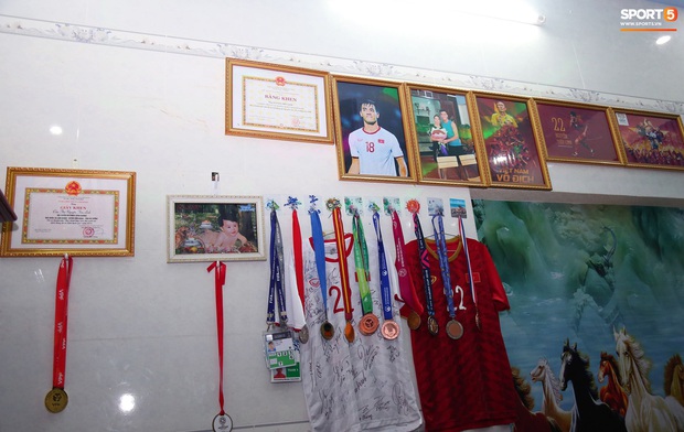 Đội tuyển U22 Việt Nam đã có mặt tại sân, sẵn sàng chinh phục tấm HCV SEA Games  - Ảnh 5.