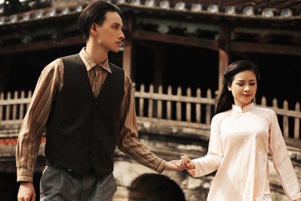 Trong 1 tối Vpop cho ra mắt loạt MV: Dương Hoàng Yến xuyên không, Suboi khoe bụng bầu, Quốc Thiên hát cover còn Đạt G... đi rao bánh mì - Ảnh 14. Trong 1 tối Vpop cho ra mắt loạt MV: Dương Hoàng Yến xuyên không, Suboi khoe bụng bầu, Quốc Thiên hát cover còn Đạt G... đi rao bánh mì - Ảnh 14.