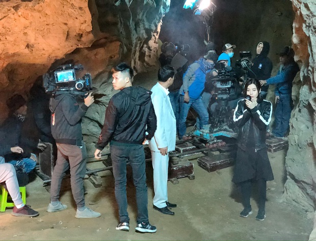 Mợ Hai Sáng Cao Thái Hà bị nghiệp quật phải sống trong hốc trong hang ở bom tấn mới nhà VTV - Ảnh 7. Mợ Hai Sáng Cao Thái Hà bị nghiệp quật phải sống trong hốc trong hang ở bom tấn mới nhà VTV - Ảnh 7.