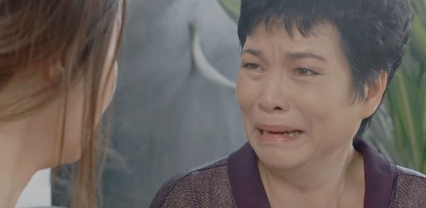 3 kiểu làm mẹ ở “Hoa Hồng Trên Ngực Trái”: Người cưng con dâu hết nấc, kẻ lên đời mẹ mìn của năm - Ảnh 9. 3 kiểu làm mẹ ở “Hoa Hồng Trên Ngực Trái”: Người cưng con dâu hết nấc, kẻ lên đời mẹ mìn của năm - Ảnh 9.