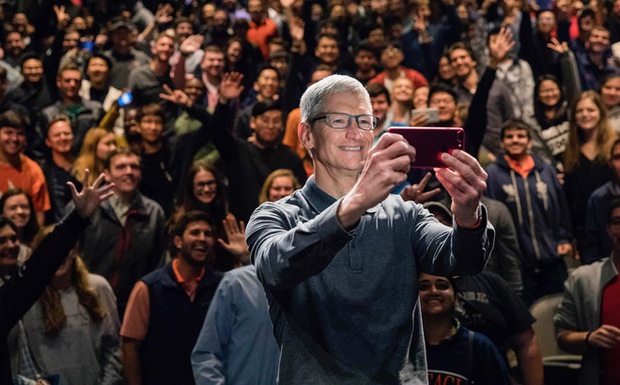CEO Tim Cook: iPhone vẫn chưa trưởng thành - Ảnh 1. CEO Tim Cook: iPhone vẫn chưa trưởng thành - Ảnh 1.