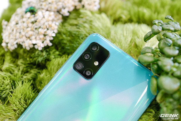 Trên tay Galaxy A51: Tự hào ra mắt ở Việt Nam đầu tiên so với toàn cầu, giá 7,99 triệu đồng - Ảnh 2. Trên tay Galaxy A51: Tự hào ra mắt ở Việt Nam đầu tiên so với toàn cầu, giá 7,99 triệu đồng - Ảnh 2.