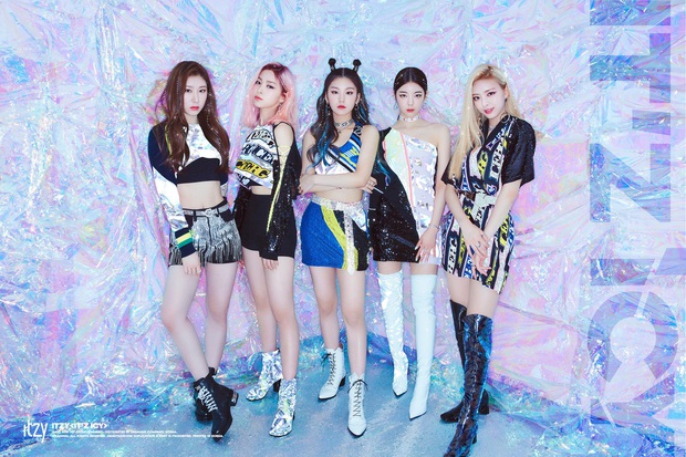 Công bố 10 nhóm nhạc nữ tân binh của thập kỷ: Đâu chỉ BLACKPINK hay TWICE, còn những cái tên quá khủng khác - Ảnh 10.