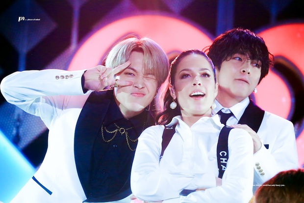 Hội bạn xuyên quốc gia ngọt ngào nhất showbiz: BTS tặng chiếc mic đắt đỏ, Halsey đáp lại bằng món quà đặc biệt - Ảnh 1.