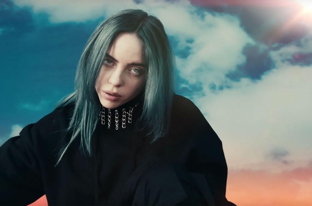 Billie Eilish: 5 chiếc kèn vàng Grammy ở tuổi 18, Nữ hoàng nhạc trầm cảm và từng bước trở thành gương mặt đại diện cho thế hệ trẻ thời đại mới? - Ảnh 13.