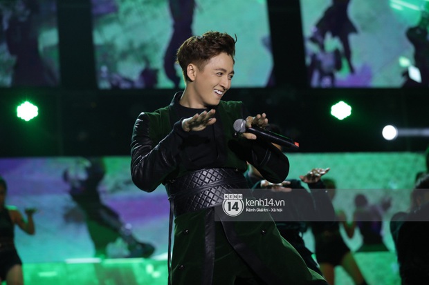 Show Truyền Thái Y: Cặp bạn thân 10 năm Noo Phước Thịnh - Ngô Kiến Huy song ca khép lại đêm nhạc đầy cảm xúc - Ảnh 22.
