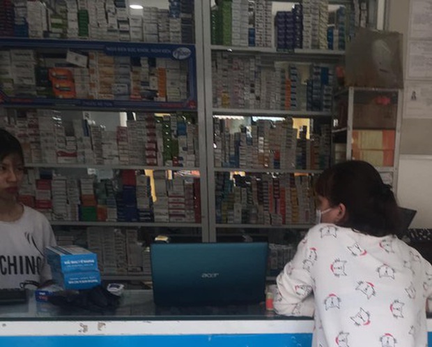 Dịch cúm A lan rộng, thuốc Tamiflu tăng giá gấp 10 lần, 5 triệu đồng 1 hộp không có mua - Ảnh 1. Dịch cúm A lan rộng, thuốc Tamiflu tăng giá gấp 10 lần, 5 triệu đồng 1 hộp không có mua - Ảnh 1.