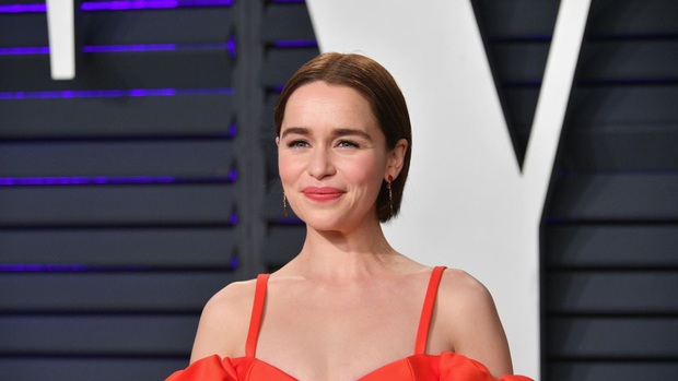 Hành trình Mẹ Rồng Emilia Clarke khi từ mỹ nhân lộ ngực gây sốc thành nữ hoàng rom-com mới - Ảnh 7.