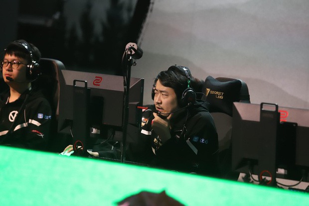 Hủy diệt EG trong trận chung kết, Vici Gaming trở thành chủ nhân của chiếc đai vô địch chưa từng có trong lịch sử Esports cùng phần thưởng 4,6 tỷ đồng - Ảnh 12. Hủy diệt EG trong trận chung kết, Vici Gaming trở thành chủ nhân của chiếc đai vô địch chưa từng có trong lịch sử Esports cùng phần thưởng 4,6 tỷ đồng - Ảnh 12.