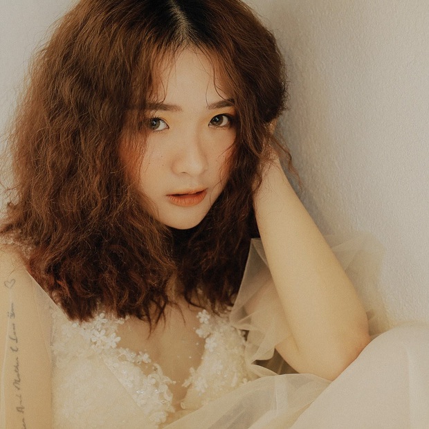 Bùa cứu rỗi hội độc thân mùa Noel: Ngắm bộ ảnh cosplay siêu quậy của mỹ nhân Simple Love - Lena - Ảnh 10. Bùa cứu rỗi hội độc thân mùa Noel: Ngắm bộ ảnh cosplay siêu quậy của mỹ nhân Simple Love - Lena - Ảnh 10.