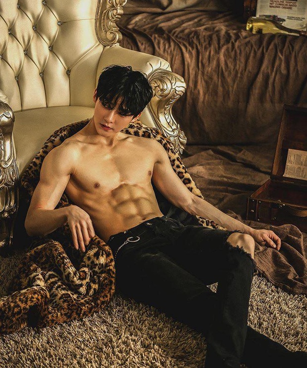 Nam idol vô danh bỗng lên top tìm kiếm ngay khi lập Instagram chỉ nhờ màn cởi trần khoe trọn body 6 múi nóng bỏng - Ảnh 3.