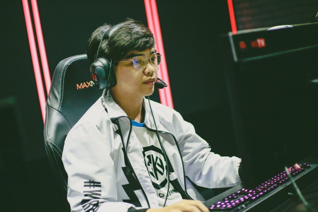 Soi thu nhập khủng cùng độ giàu có của game thủ eSports Việt: gọi tên Chim Sẻ Đi Nắng, Team Flash - Ảnh 4. Soi thu nhập khủng cùng độ giàu có của game thủ eSports Việt: gọi tên Chim Sẻ Đi Nắng, Team Flash - Ảnh 4.