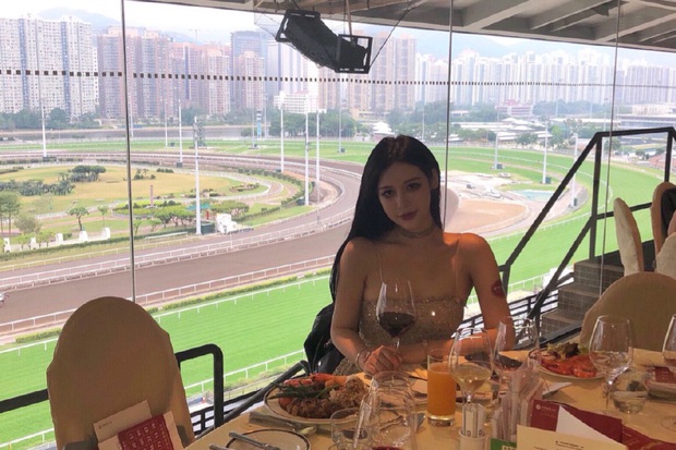 Định nghĩa mới của Toang: Khi loạt hot girl triệu follow bị bóc mẽ nhan sắc thật! - Ảnh 4.