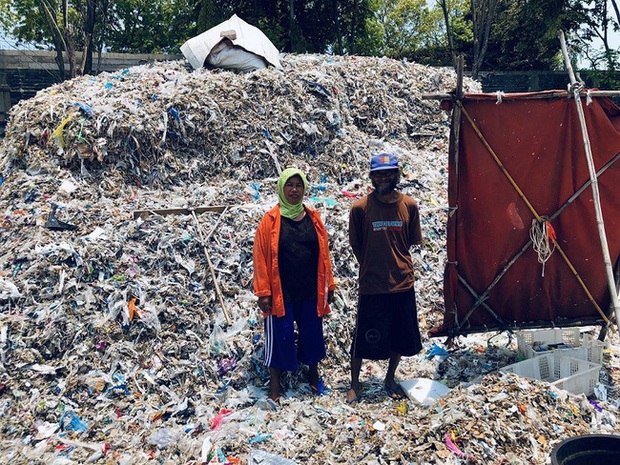 Đậu phụ nhiễm độc ở Indonesia: Món ăn rẻ tiền được sản xuất từ rác thải nhựa của Mỹ chứa hóa chất gây chết người khiến ai cũng rùng mình - Ảnh 4.