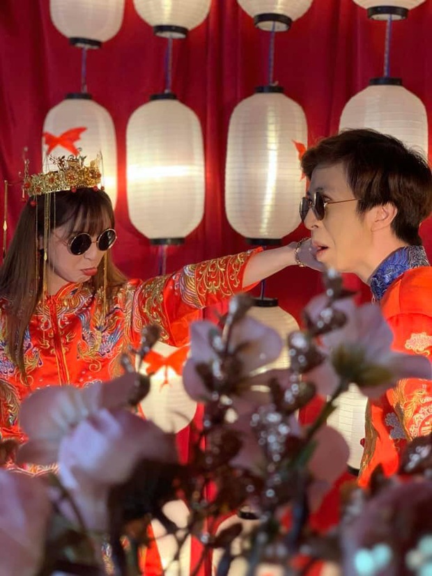 Ngân Sát Thủ bất ngờ tung ảnh cưới cùng ViruSs, fan tưng bừng hối thúc cưới đi chờ chi! - Ảnh 5. Ngân Sát Thủ bất ngờ tung ảnh cưới cùng ViruSs, fan tưng bừng hối thúc cưới đi chờ chi! - Ảnh 5.