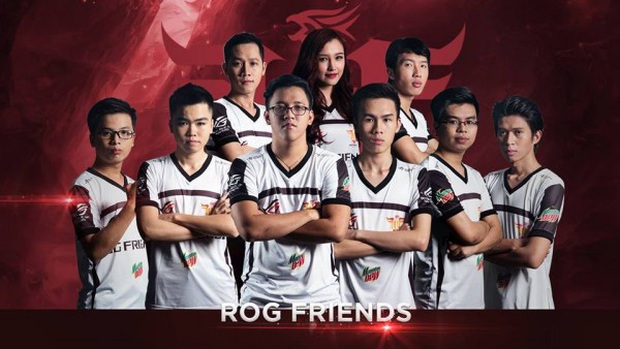 Streamer Chichi ôn lại kỷ niệm thời oanh liệt của FFQ, giờ mỗi người một ngả, chỉ thầy Ba là thành huyền thoại - Ảnh 2. Streamer Chichi ôn lại kỷ niệm thời oanh liệt của FFQ, giờ mỗi người một ngả, chỉ thầy Ba là thành huyền thoại - Ảnh 2.