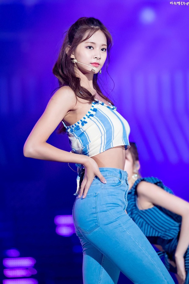 Mỹ nhân đẹp nhất thế giới 2019 Tzuyu (TWICE): Sở hữu vẻ đẹp hiếm có trong Kbiz, nhưng mặt mộc khiến dân tình ngã ngửa - Ảnh 10.