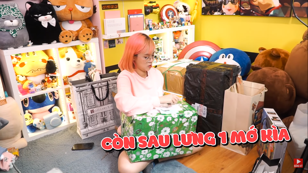 Sướng như Misthy: Vừa khoe được tặng đôi giày 20 triệu lại tiếp tục nhận từ fan hâm mộ 2 chiếc Apple Watch xịn sò! - Ảnh 6. Sướng như Misthy: Vừa khoe được tặng đôi giày 20 triệu lại tiếp tục nhận từ fan hâm mộ 2 chiếc Apple Watch xịn sò! - Ảnh 6.