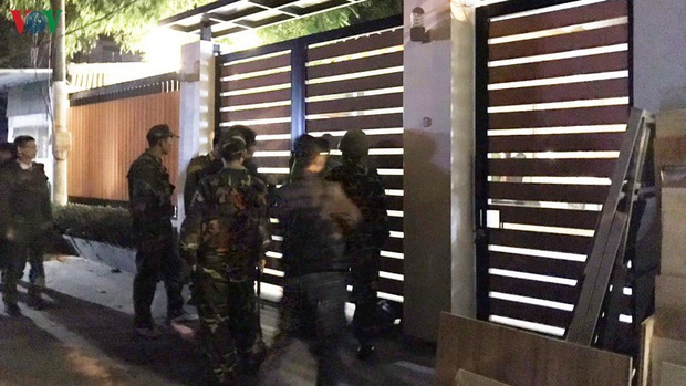 Nóng: Chồng bắn chết vợ bằng súng AK rồi tự sát trong đêm - Ảnh 3.