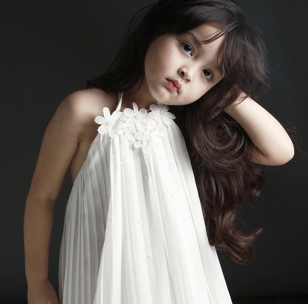 Loạt ảnh xinh như tiên tử của con gái mỹ nhân đẹp nhất Philippines: Nhan sắc từ nhỏ đã nở rộ không đợi tuổi - Ảnh 2.