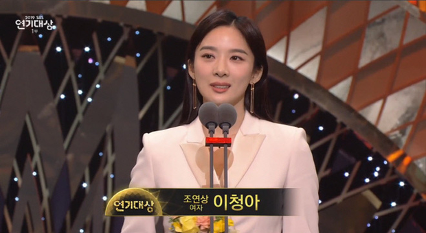 Jang Nara vừa khóc vừa cười ẵm giải bự, phim bạc tỉ Vagabond bất ngờ thua đậm tại SBS Drama Awards 2019 - Ảnh 5.