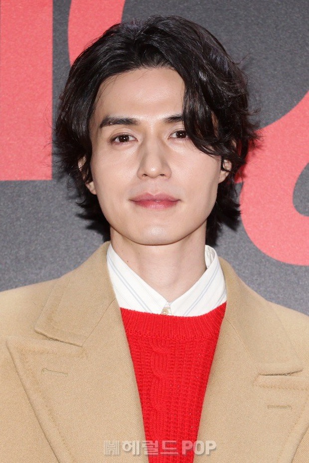 Sự kiện gây sốt: Đến Lee Dong Wook cũng phải kiêng dè trước nam thần Kpop, Son Dam Bi U40 vẫn trẻ đẹp ngỡ ngàng - Ảnh 1.