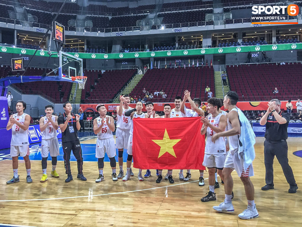 HLV trưởng đội tuyển bóng rổ Philippines bày tỏ sự tôn trọng Việt Nam nhưng vẫn tự tin về một chiến thắng chung cuộc - Ảnh 3.