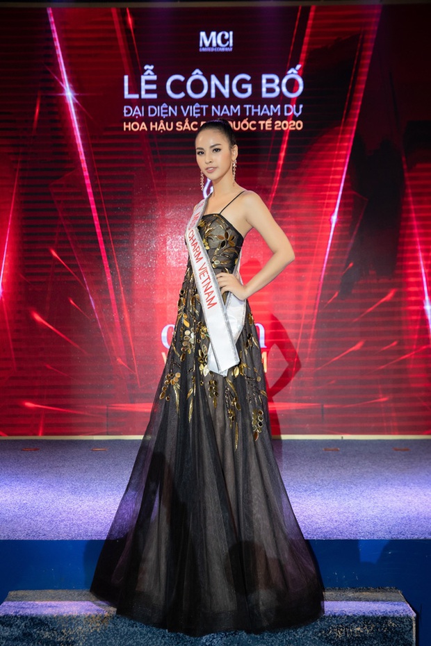 Soi info của mỹ nhân Việt chinh chiến Miss Charm International: Lột xác từ body mũm mĩm thắng giải Á khôi, bắn tiếng Anh như gió! - Ảnh 1.