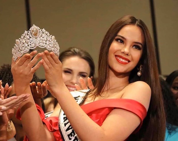 Chính thức lộ diện vương miện khủng 116 tỷ của Miss Universe 2019: Hoàng Thùy liệu có thể mang về Việt Nam? - Ảnh 2.