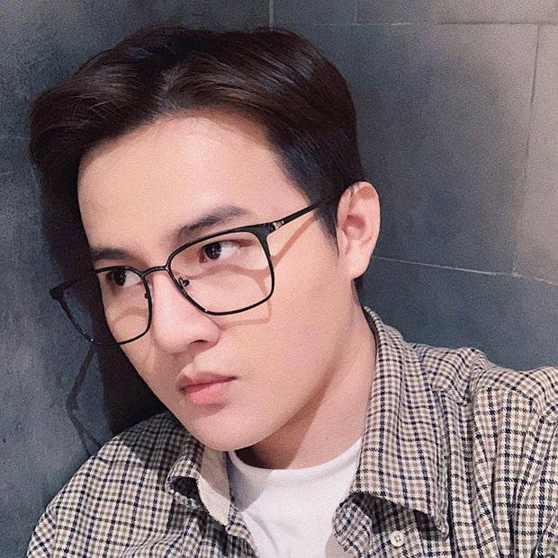 Hoa hậu hoàn vũ 2019 Khánh Vân có em trai siêu bảnh, chiếc mũi còn cực phẩm hơn cả chị gái - Ảnh 2. Hoa hậu hoàn vũ 2019 Khánh Vân có em trai siêu bảnh, chiếc mũi còn cực phẩm hơn cả chị gái - Ảnh 2.