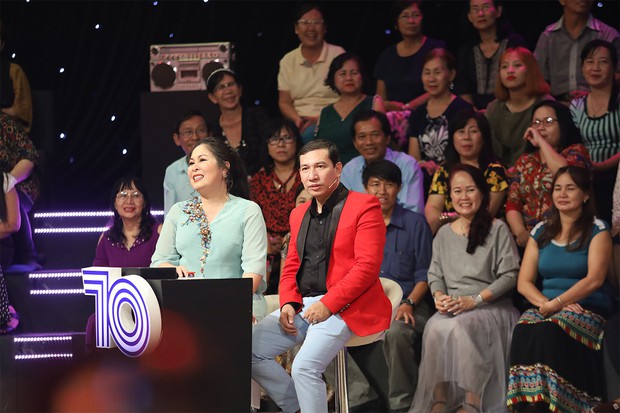 Vừa mới chị em nặng nghĩa tình, Hồng Vân đã lại đòi đánh Quang Thắng trên sân khấu Ký ức vui vẻ - Ảnh 2.