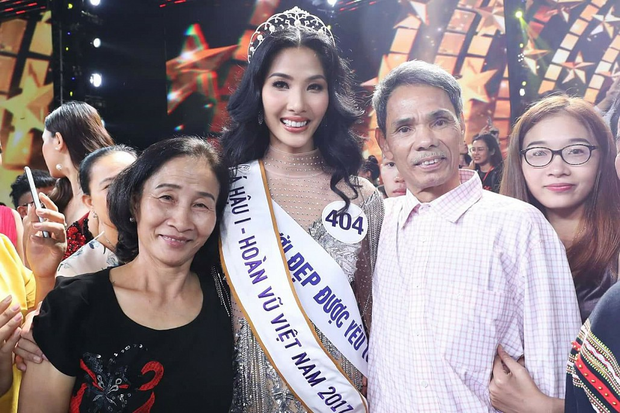Điểm mặt hội chị em của các nàng hậu chứng minh: Là người một nhà, kiểu gì chẳng có tí gen nhan sắc cực phẩm! - Ảnh 9. Điểm mặt hội chị em của các nàng hậu chứng minh: Là người một nhà, kiểu gì chẳng có tí gen nhan sắc cực phẩm! - Ảnh 9.