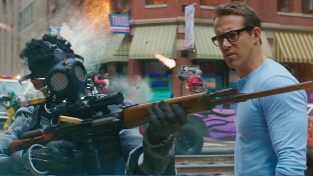 Ryan Reynold hết cà khịa Disney lại hack game làm loạn cả trò chơi điện tử trong Free Guy - Ảnh 3.