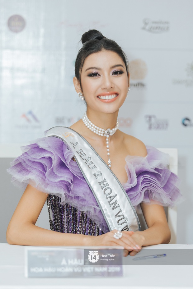 Cận cảnh nhan sắc Top 3 Hoa hậu Hoàn vũ Việt Nam 2019: Khánh Vân tỏa sáng với gương mặt thánh thiện, 2 nàng Á hậu đáng gờm - Ảnh 7.