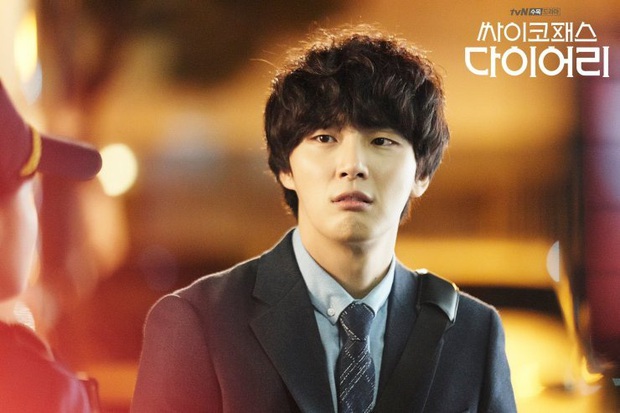 Review Psychopath Diary: Cười nghiêng ngả vì sát nhân Yoon Shi Yoon, toàn mùi đam mĩ vì nam phụ quá ngầu - Ảnh 4.