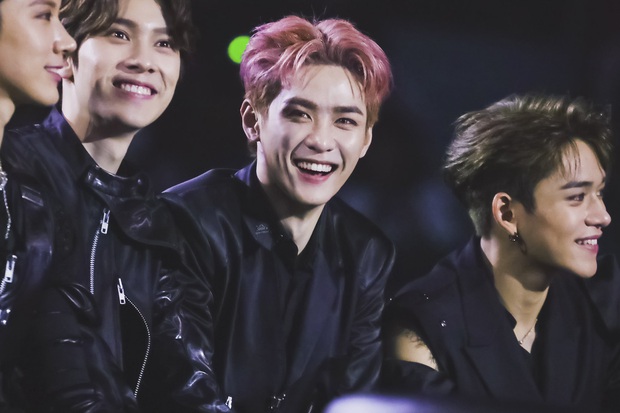 Say sưa hát, nhảy và đọc fanchant theo BTS, hóa ra ARMY chân chính của năm lại chính là tân binh từ… SM Entertainment! - Ảnh 1. Say sưa hát, nhảy và đọc fanchant theo BTS, hóa ra ARMY chân chính của năm lại chính là tân binh từ… SM Entertainment! - Ảnh 1.