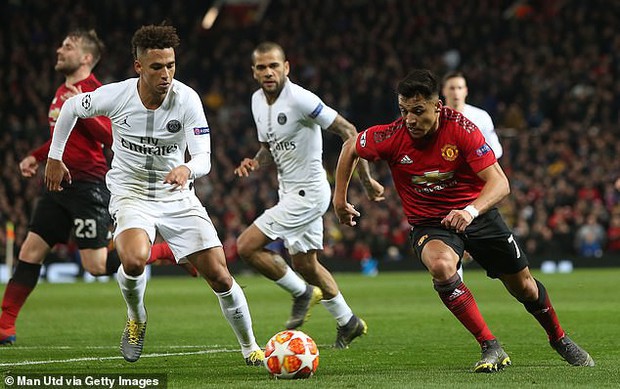 HLV MU thừa nhận đẳng cấp thua thiệt hoàn toàn PSG, bó tay trong việc hồi sinh ngôi sao ngốn nhiều tiền lương nhất - Ảnh 1.