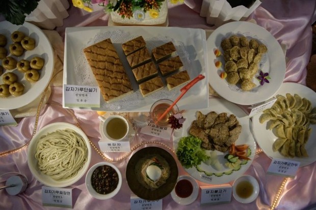 Ảnh: Cuộc thi nấu ăn tìm kiếm “siêu đầu bếp” ở Triều Tiên - Ảnh 8.