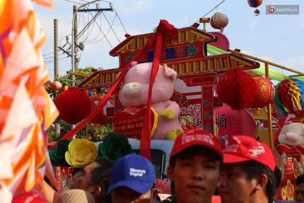 Thánh mẫu xinh đẹp, Tề Thiên đại náo góp phần làm nên Lễ hội rước kiệu Bà đầy màu sắc - Ảnh 17.
