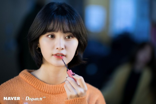 Ngược đời idol Kpop là visual nhưng không nói thì chẳng ai hay: Đẹp cực phẩm nhưng toàn bị thành viên khác lấn át - Ảnh 14.