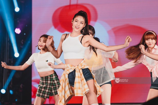 Chùm ảnh: T-ara, WINNER và quá nhiều sao Kpop đình đám cháy hết mình tại show diễn Hàn-Việt hot nhất năm 2018 - Ảnh 22.