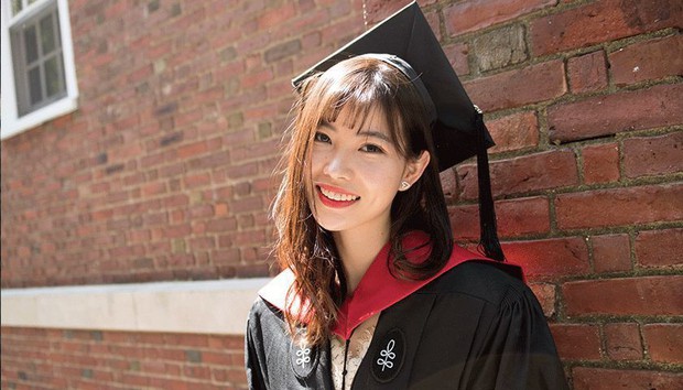 Chuyên trốn học, có thai năm 20 tuổi, cô gái xinh đẹp này vẫn có thành tích khủng và là thạc sĩ trẻ tuổi nhất Harvard - Ảnh 1.